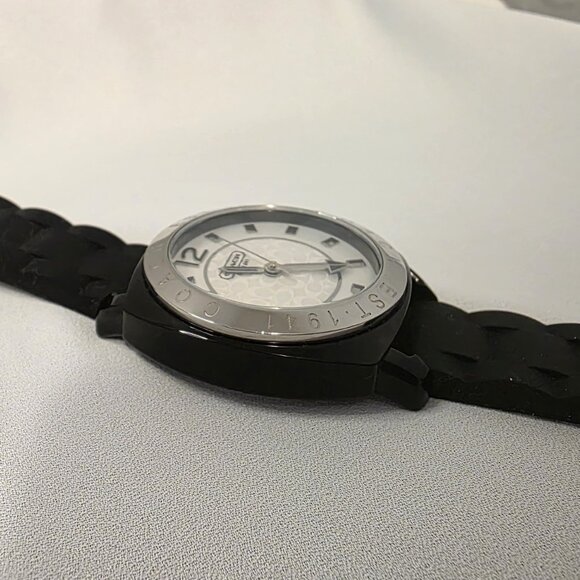 Coach Boyfriend wristwatch 14501353women's watchMake a bold, sporty statement wi - Picture 5 of 7